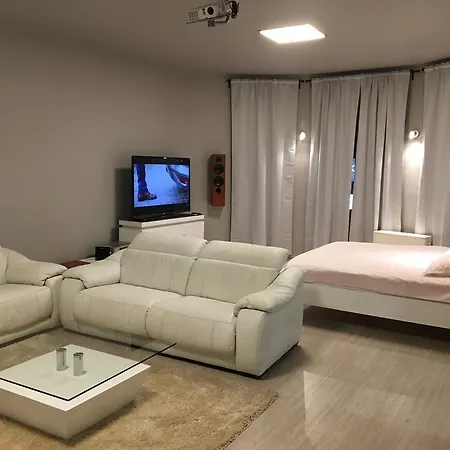 Centrum Διαμέρισμα *